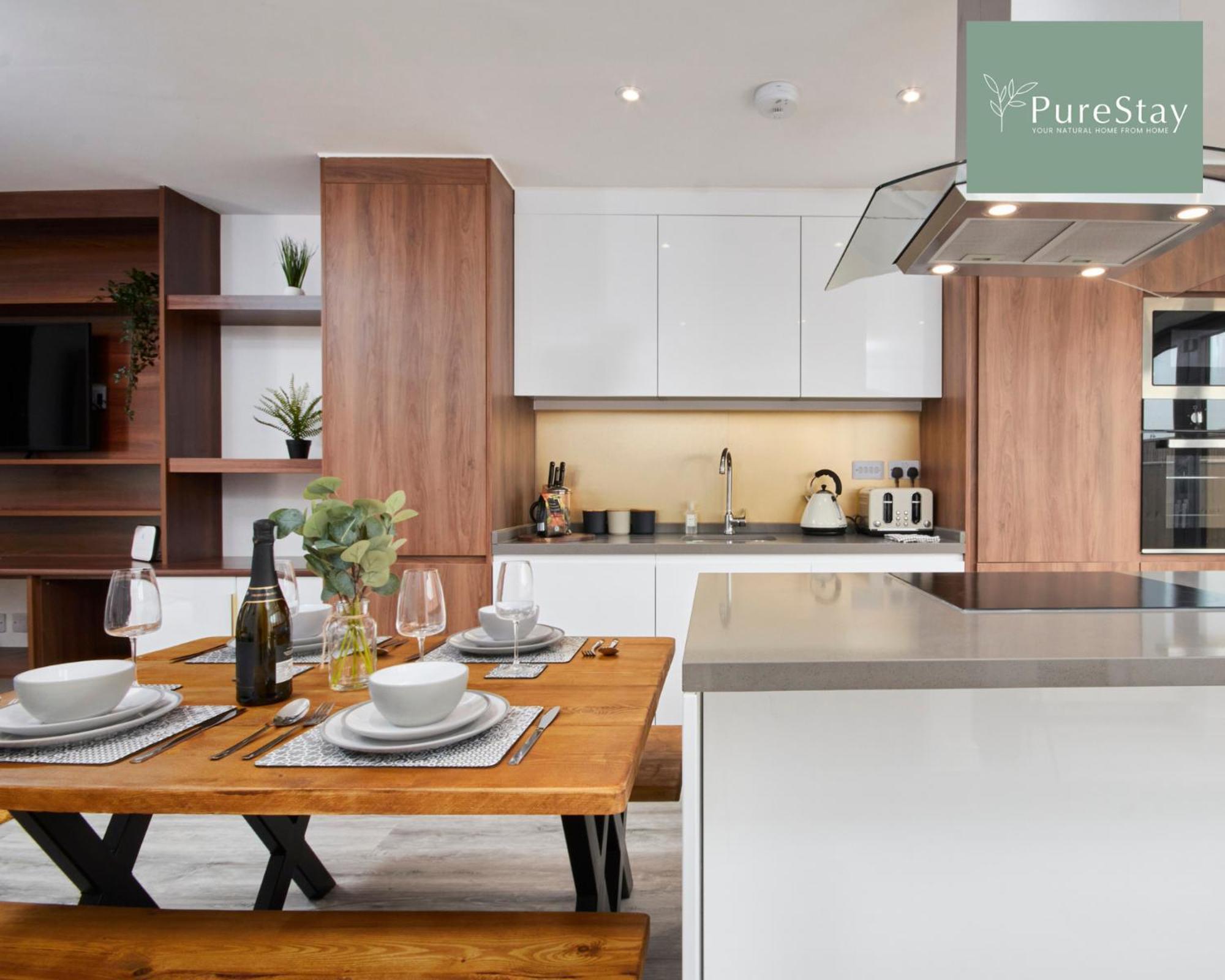 Stunning 5 Bed Manchester House With Parking By Purestay Short Lets & Serviced Accommodation 외부 사진