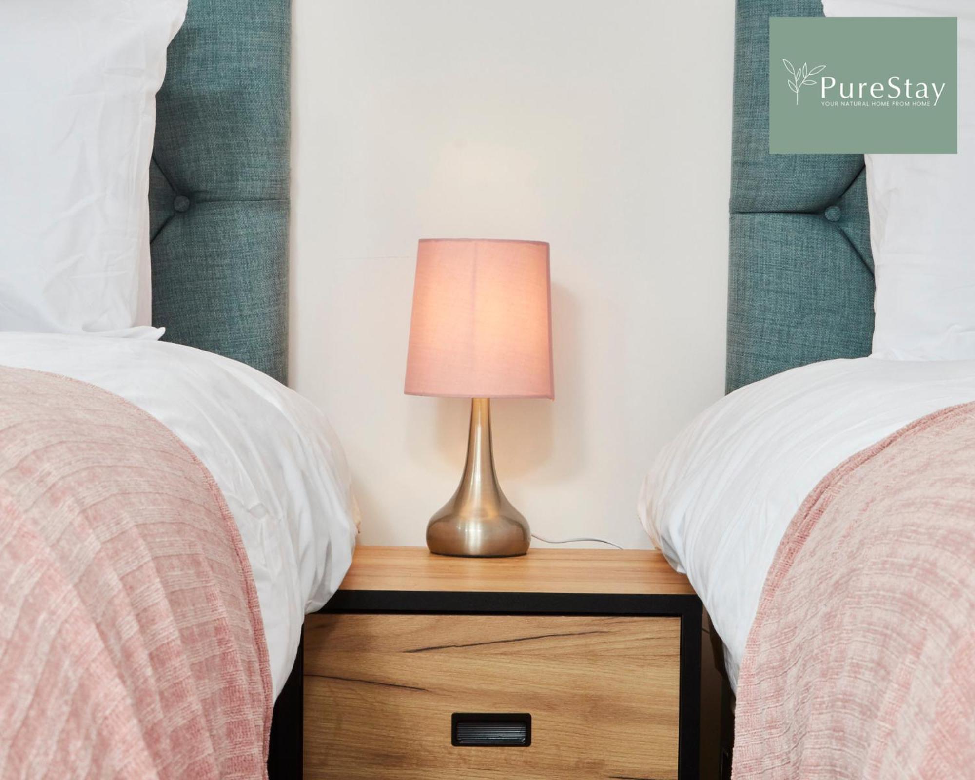 Stunning 5 Bed Manchester House With Parking By Purestay Short Lets & Serviced Accommodation 외부 사진