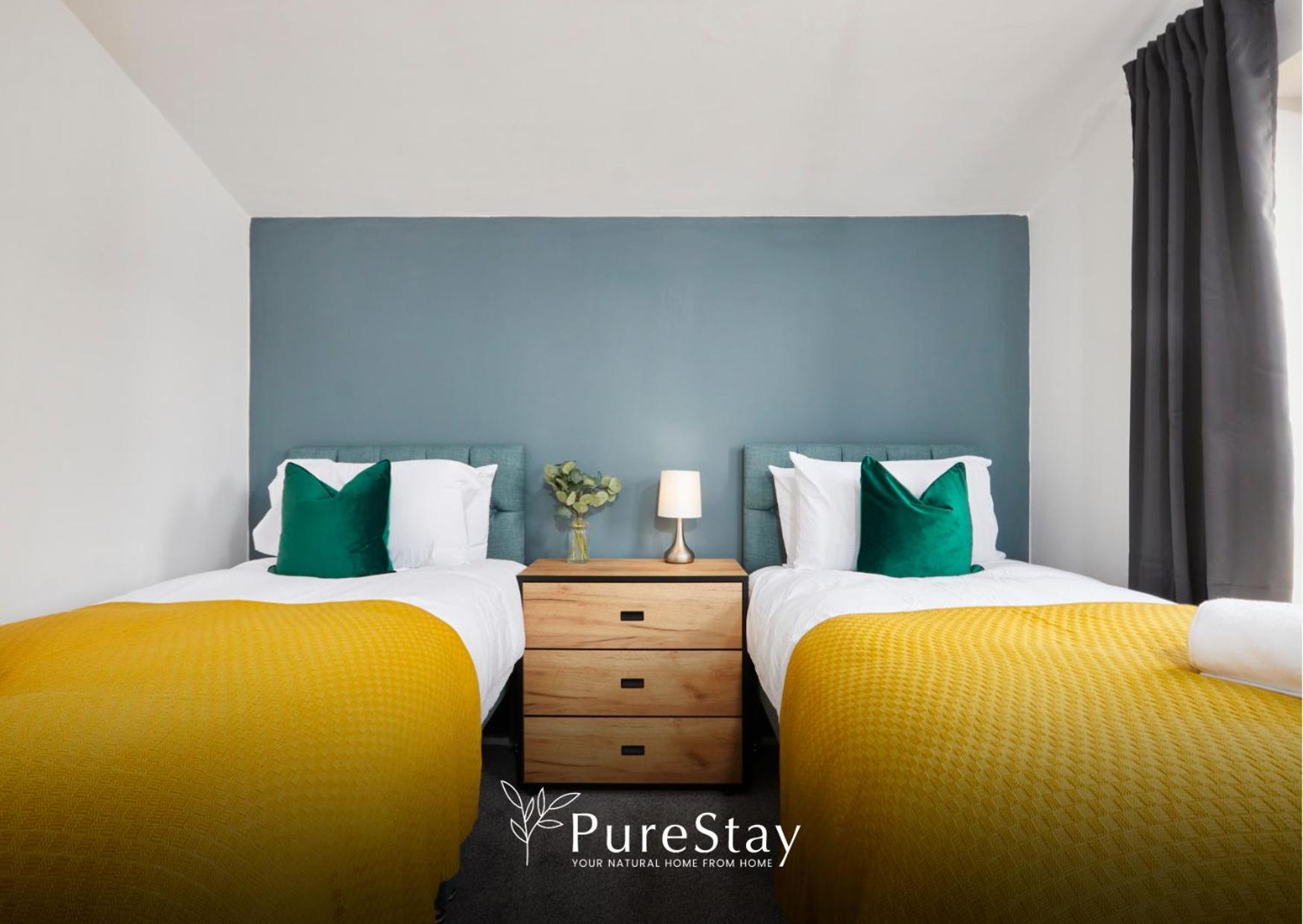 Stunning 5 Bed Manchester House With Parking By Purestay Short Lets & Serviced Accommodation 외부 사진